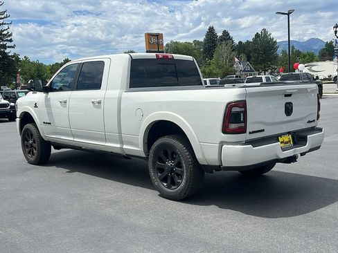 Used 2022 RAM 3500 Laramie AWD/4WD image 5