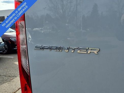 Used 2023 Mercedes-Benz Sprinter 2500 image 10
