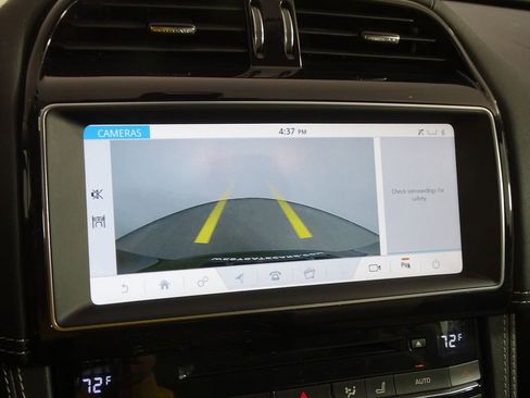 Used 2019 Jaguar F-PACE R-Sport image 10