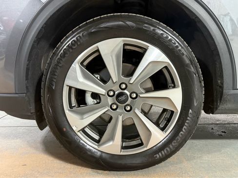 Used 2025 Ford Escape Platinum AWD/4WD image 8