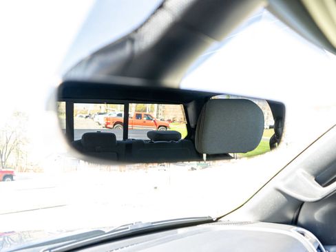 Used 2022 RAM 1500 Big Horn AWD/4WD image 22