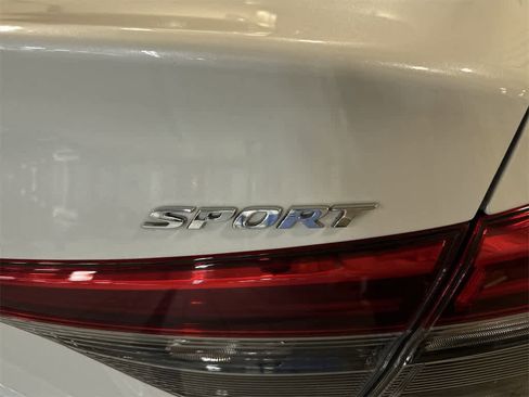 Certified 2022 Honda Civic Sport image 31