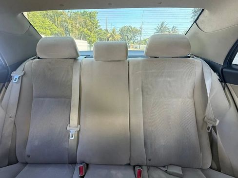 Used 2012 Toyota Corolla LE FWD image 11
