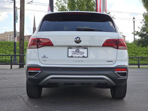 Used 2024 Volkswagen Taos SE AWD/4WD image 24