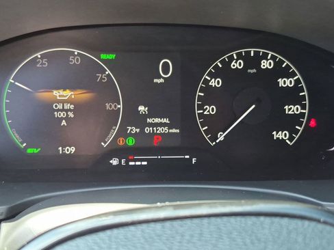 Used 2025 Honda Civic Sport image 15