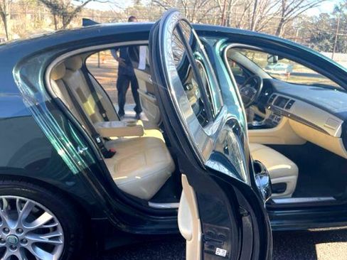 Used 2014 Jaguar XF 3.0 image 31