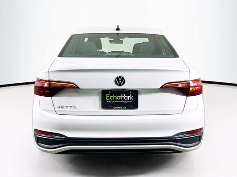 Used 2024 Volkswagen Jetta Sport FWD image 7