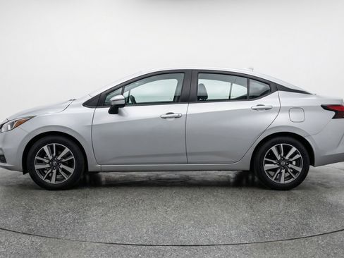 Used 2025 Nissan Versa SV FWD image 5