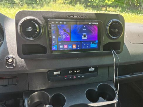 Used 2019 Mercedes-Benz Sprinter 170 image 27