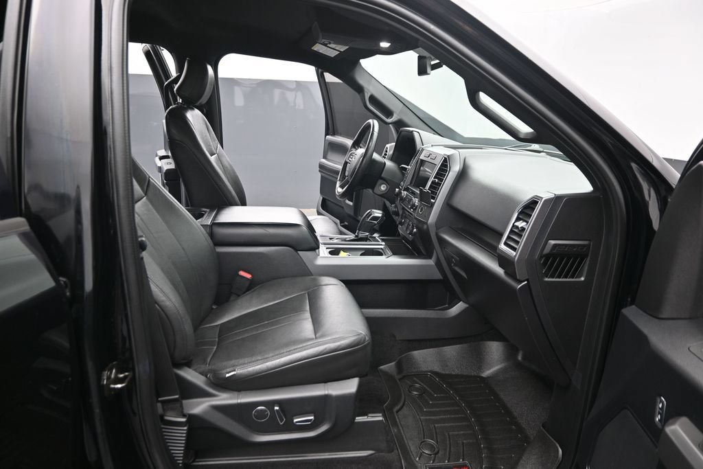 Used 2016 Ford F150 XLT w/ Equipment Group 302A Luxury AWD/4WD image 31