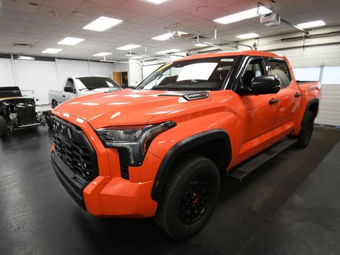 Certified 2022 Toyota Tundra TRD Pro AWD/4WD image 4