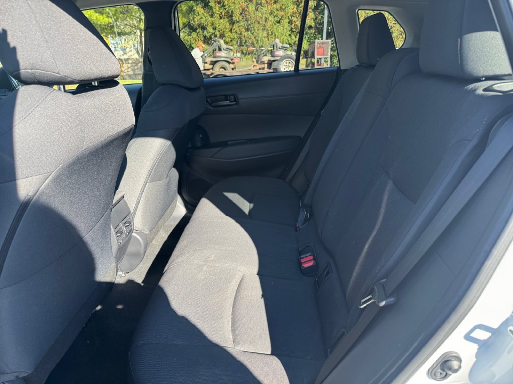 Used 2024 Toyota Corolla Cross LE FWD image 18