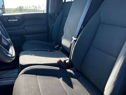 Used 2021 Chevrolet Silverado 2500 Custom w/ Custom Convenience Package image 23
