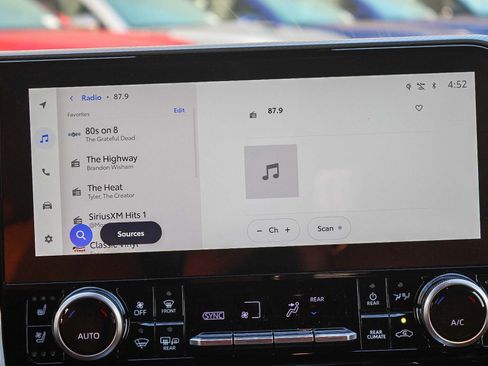 New 2026 Toyota Highlander Platinum AWD/4WD image 17