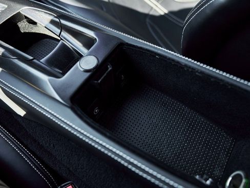 Used 2019 Ferrari 812 Superfast image 57