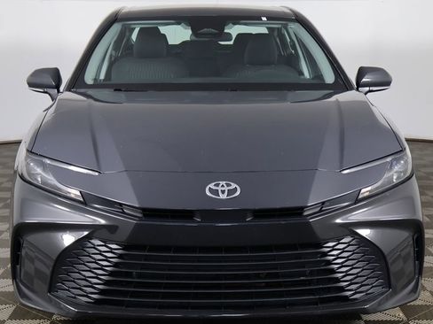 Used 2025 Toyota Camry LE FWD image 7