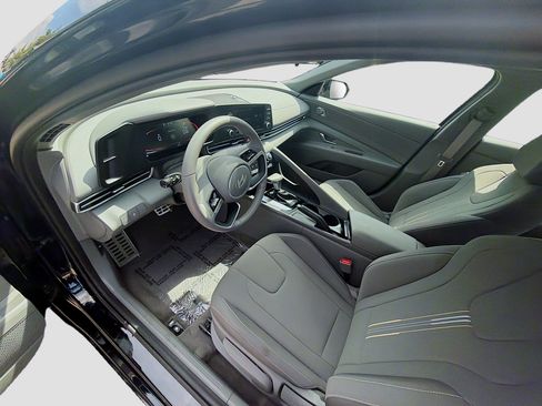 Certified 2026 Hyundai Elantra Sport FWD image 7