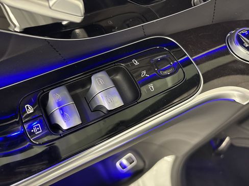 New 2026 Mercedes-Benz S 580e 4MATIC Sedan image 13