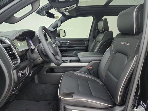 New 2026 RAM 1500 Laramie AWD/4WD image 19