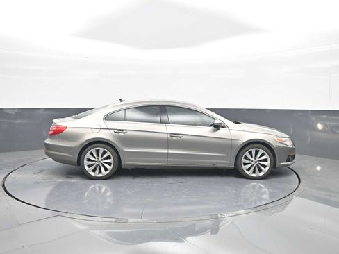 Used 2009 Volkswagen CC VR6 Sport FWD image 9