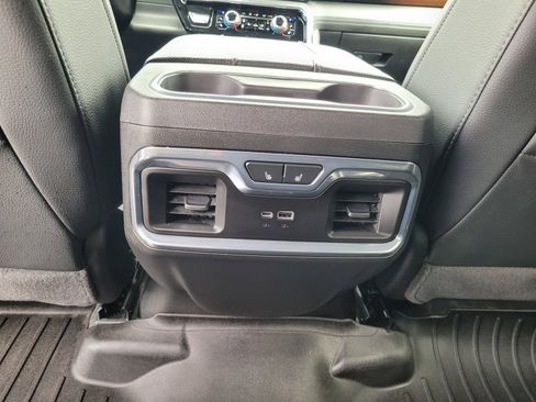 Used 2025 GMC Sierra 1500 Denali w/ Denali Reserve Package AWD/4WD image 14