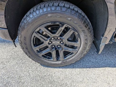 Used 2022 Chevrolet Silverado 1500 RST image 24