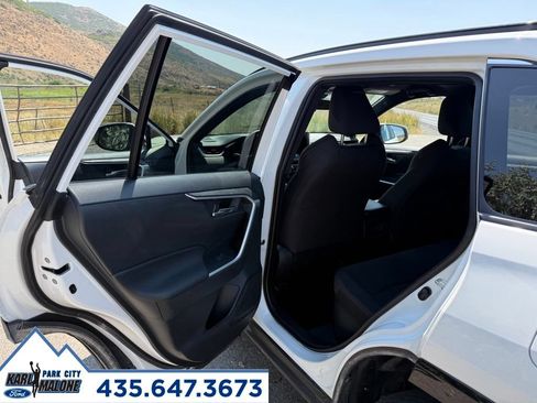 Used 2025 Toyota RAV4 SE AWD/4WD image 24