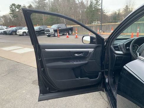 Used 2019 Honda CR-V LX image 18