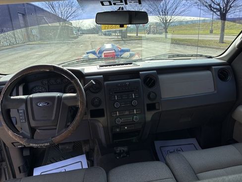 Used 2010 Ford F150 4x4 Regular Cab image 10