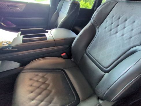 Used 2025 INFINITI QX80 Autograph w/ Autograph Exterior Package AWD/4WD image 14