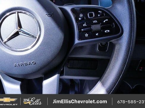 Used 2024 Mercedes-Benz Sprinter 2500 image 9