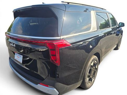 New 2026 Kia Carnival EX FWD image 14