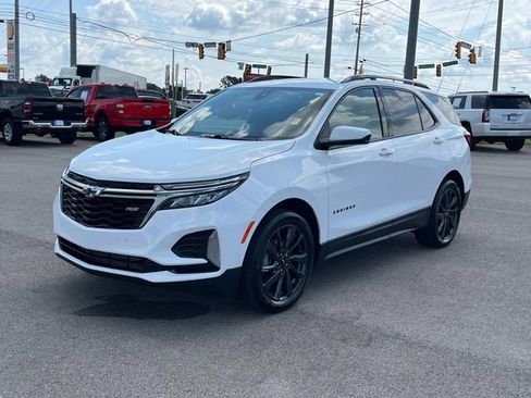Certified 2022 Chevrolet Equinox RS w/ LPO, Floor Liner Package image 10