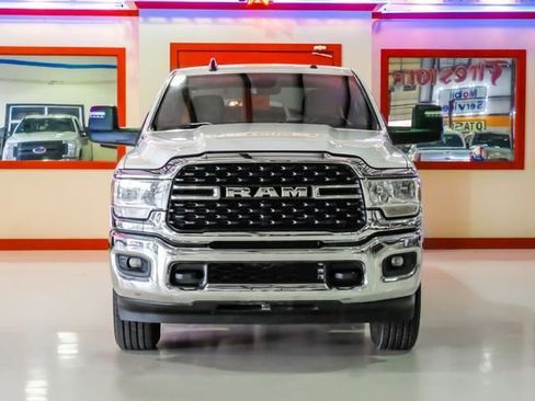 Used 2024 RAM 2500 Big Horn image 9