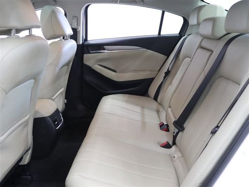 Used 2020 MAZDA MAZDA6 Touring image 12