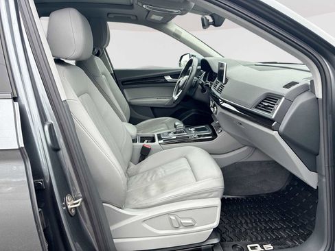 Used 2019 Audi Q5 Prestige w/ Prestige Package image 29