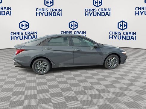 New 2026 Hyundai Elantra Blue image 9