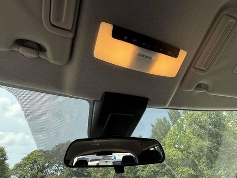 Used 2023 Nissan Kicks S FWD image 28