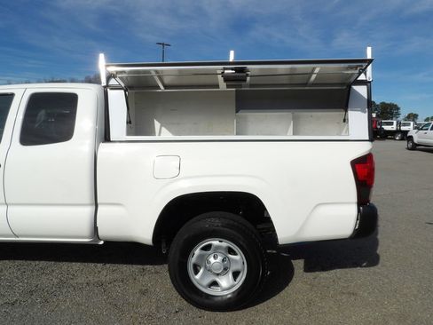 Used 2021 Toyota Tacoma SR image 42