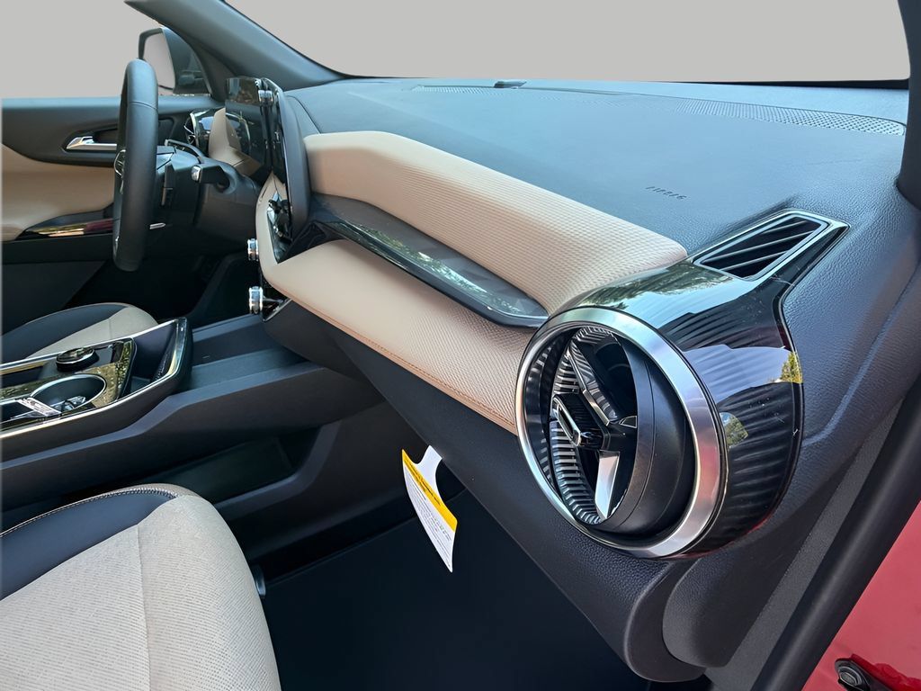 New 2027 Chevrolet Equinox ACTIV AWD/4WD image 13