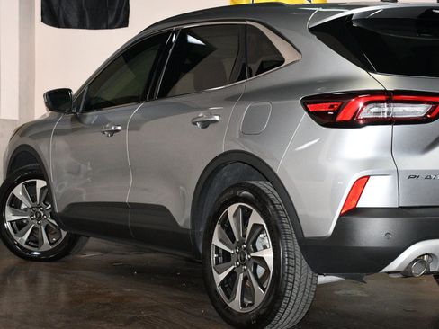 Used 2024 Ford Escape Platinum AWD/4WD image 55