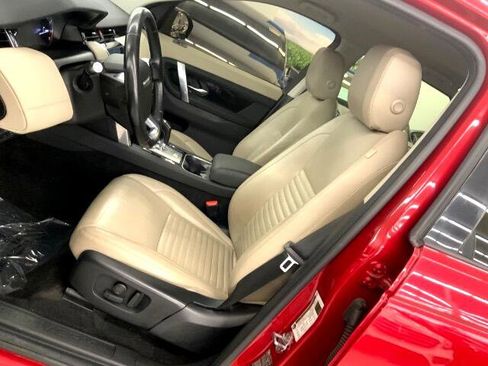 Used 2020 Land Rover Discovery Sport S image 11