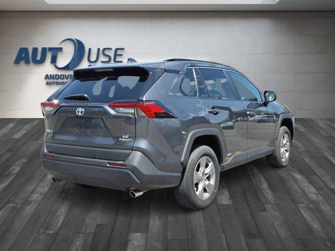 Used 2024 Toyota RAV4 LE AWD/4WD image 10
