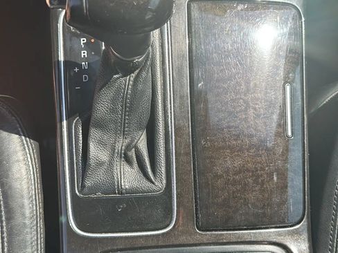 Used 2016 Kia Cadenza Premium image 12