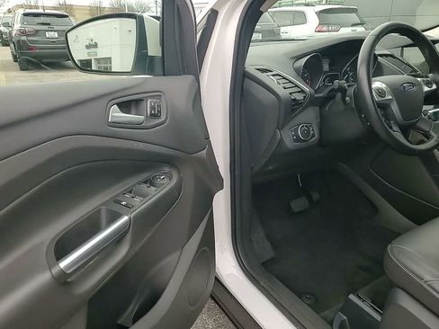 Used 2016 Ford Escape Titanium w/ Equipment Group 301A FWD image 19