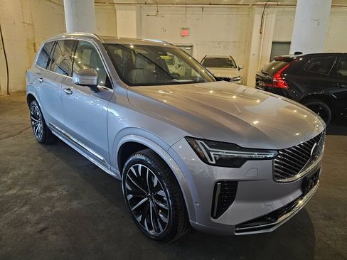 Certified 2026 Volvo XC90 B6 Plus w/ Protection Package Premier AWD/4WD image 5