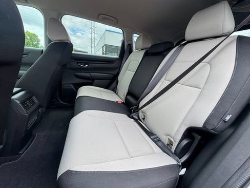 Used 2025 Honda CR-V LX image 12