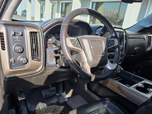Used 2018 GMC Sierra 1500 Denali w/ Denali Ultimate Package image 10