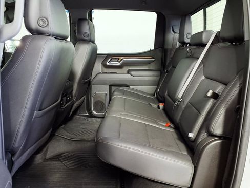 Used 2025 Chevrolet Silverado 1500 RST AWD/4WD image 9
