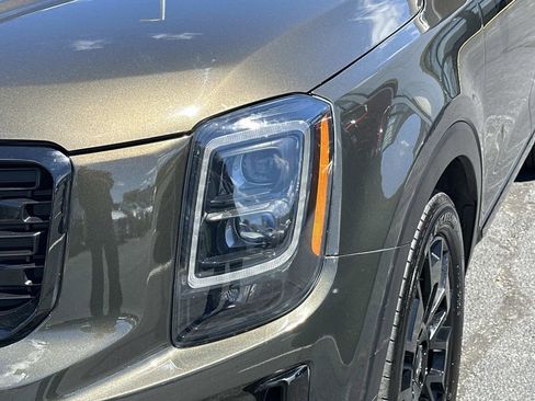 Used 2022 Kia Telluride SX w/ SX Prestige Package AWD/4WD image 8